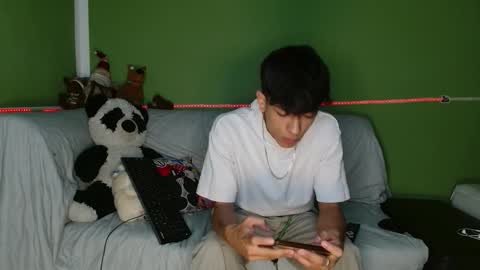 Snapshot of the_muderer chatting on 12-16-25, 04:34 murderer online show from 12-16-25, 04:34