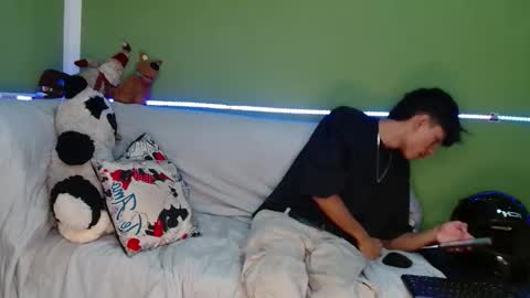 Snapshot of the_muderer chatting on 12-17-25, 07:42 murderer online show from 12-17-25, 07:42