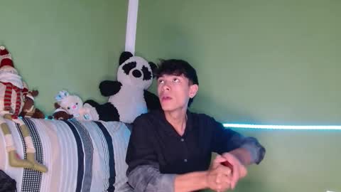 Snapshot of the_muderer chatting on 12-18-25, 06:25 murderer online show from 12-18-25, 06:25