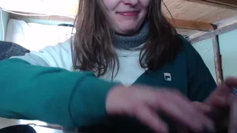 Snapshot of the_prettywondder chatting on 03-12-26, 08:42 Ekye online show from 03-12-26, 08:42