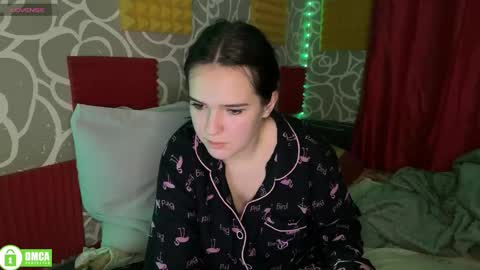 Snapshot of the_princese chatting on 03-08-25, 09:29 Alice online show from 03-08-25, 09:29