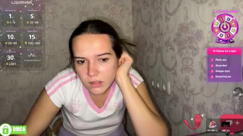 Snapshot of the_princese chatting on 10-13-25, 07:03 Alice online show from 10-13-25, 07:03