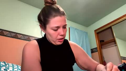 Snapshot of the_sam_ chatting on 12-25-24, 11:53 the_sam_ online show from 12-25-24, 11:53