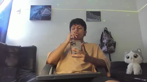 Snapshot of the_weed_guys chatting on 01-07-25, 06:56 Danny online show from 01-07-25, 06:56