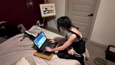 Snapshot of theangelinalane chatting on 12-02-25, 01:22 Angelina Lane online show from 12-02-25, 01:22