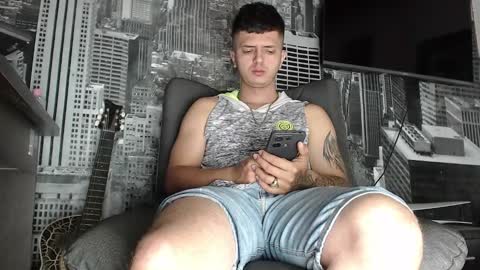Snapshot of theangelmiguel chatting on 12-20-24, 10:27 Miguel Angel online show from 12-20-24, 10:27