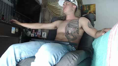 Snapshot of theangelmiguel chatting on 01-24-25, 06:24 Miguel Angel online show from 01-24-25, 06:24