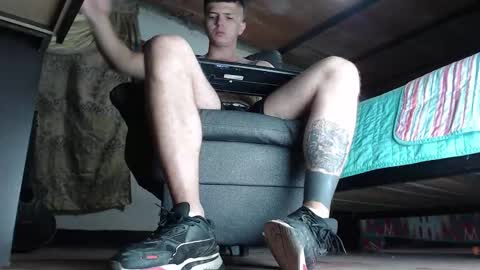 Snapshot of theangelmiguel chatting on 01-27-25, 07:24 Miguel Angel online show from 01-27-25, 07:24