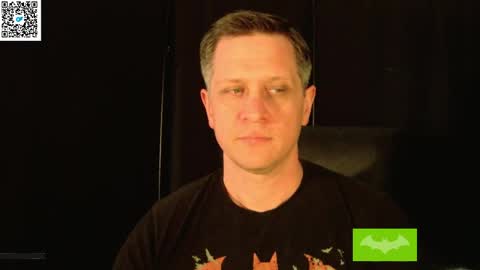 Snapshot of thebatandthecat10 chatting on 05-14-26, 10:38 ISABELLA or MATT online show from 05-14-26, 10:38