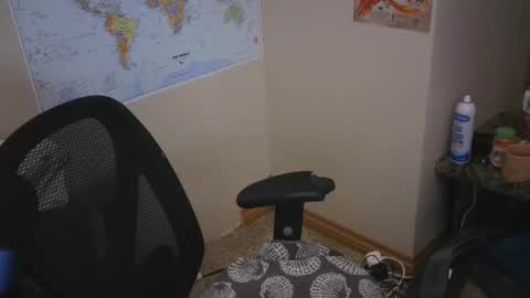 Snapshot of thebearking69 chatting on 01-01-25, 08:56 The Bear King online show from 01-01-25, 08:56