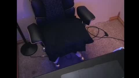 Snapshot of thebearking69 chatting on 02-16-26, 12:51 The Bear King online show from 02-16-26, 12:51