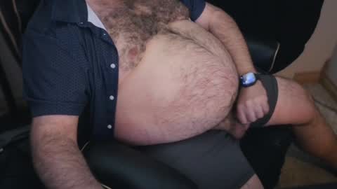 Snapshot of thebearking69 chatting on 05-30-26, 01:03 The Bear King online show from 05-30-26, 01:03