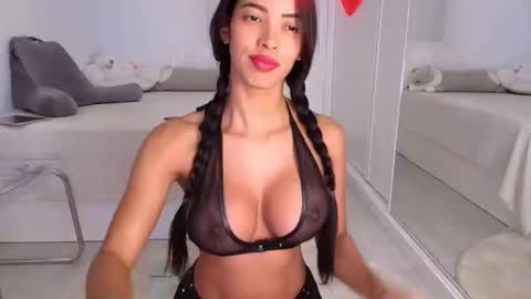 Snapshot of thebluelagoon30 chatting on 10-03-25, 02:41 valeria online show from 10-03-25, 02:41