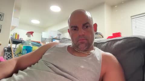 Snapshot of thebuzz777 chatting on 11-14-25, 06:56 theBuzz777 online show from 11-14-25, 06:56