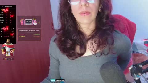 Snapshot of thecherry_paulette chatting on 02-13-25, 12:13 Paulette online show from 02-13-25, 12:13