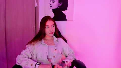 Snapshot of thecosmicgirl chatting on 12-11-24, 01:47 Alicia Alikath online show from 12-11-24, 01:47