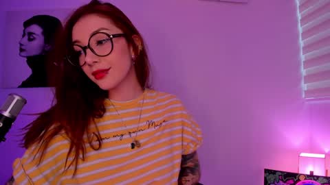 Snapshot of thecosmicgirl chatting on 01-21-25, 10:51 Alicia Alikath online show from 01-21-25, 10:51