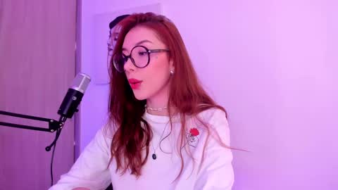 Snapshot of thecosmicgirl chatting on 02-10-25, 08:21 Alicia Alikath online show from 02-10-25, 08:21