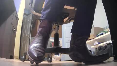 thecowboy_74 online show from 12-04-25, 12:42