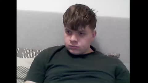 thecuteguy144949 online show from 02-24-25, 07:41