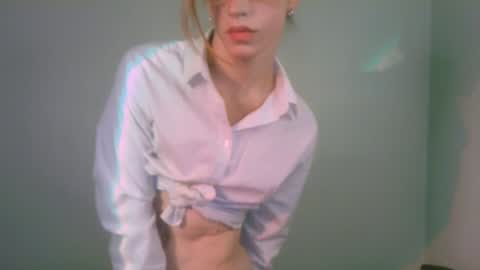 Snapshot of thedollxxxperience chatting on 12-03-24, 03:55 Yolanda online show from 12-03-24, 03:55