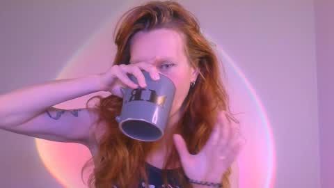 Snapshot of thedollxxxperience chatting on 01-02-25, 06:23 Yolanda online show from 01-02-25, 06:23