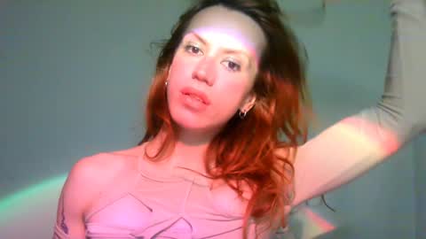 Snapshot of thedollxxxperience chatting on 02-07-25, 07:38 Yolanda online show from 02-07-25, 07:38
