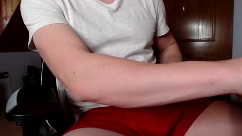 Snapshot of thedome372 chatting on 02-02-25, 02:24 thedome372 online show from 02-02-25, 02:24