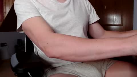 Snapshot of thedome372 chatting on 03-12-25, 12:36 thedome372 online show from 03-12-25, 12:36