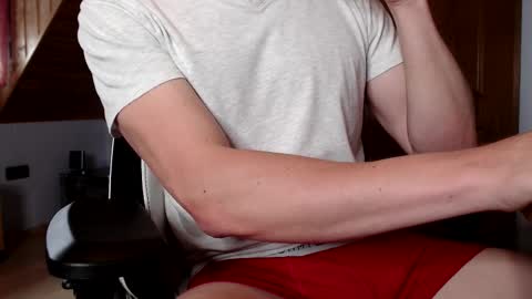 Snapshot of thedome372 chatting on 09-12-25, 09:31 thedome372 online show from 09-12-25, 09:31