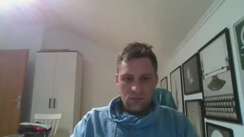 Snapshot of thedon2123 chatting on 12-30-24, 04:19 thedon2123 online show from 12-30-24, 04:19