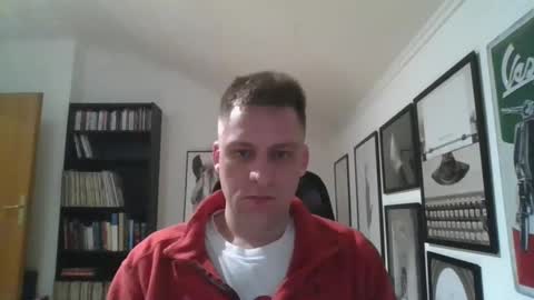 Snapshot of thedon2123 chatting on 02-25-25, 07:36 thedon2123 online show from 02-25-25, 07:36