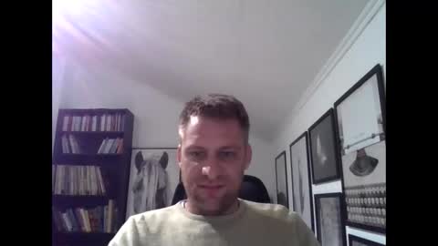 Snapshot of thedon2123 chatting on 09-26-25, 04:55 thedon2123 online show from 09-26-25, 04:55