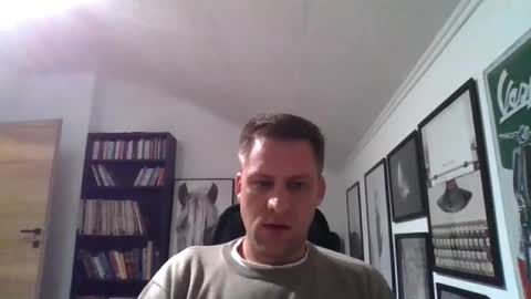 Snapshot of thedon2123 chatting on 10-30-25, 04:30 thedon2123 online show from 10-30-25, 04:30