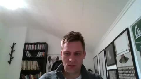 Snapshot of thedon2123 chatting on 01-12-26, 03:50 thedon2123 online show from 01-12-26, 03:50