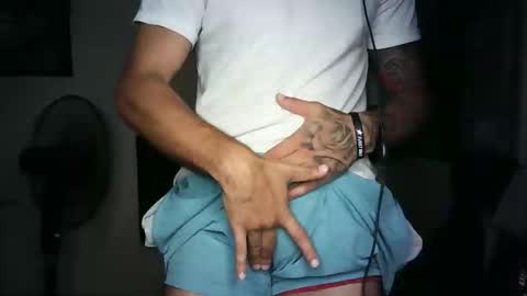 Snapshot of thedragonboyxxx chatting on 03-15-26, 04:29 thedragonboyxxx online show from 03-15-26, 04:29