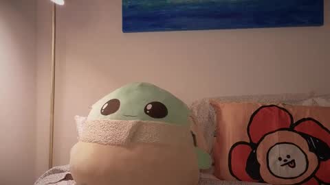 Snapshot of thedreamteam23 chatting on 09-10-25, 02:44 Pizzababe22 online show from 09-10-25, 02:44