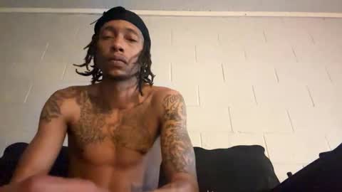 Snapshot of thee304slayer chatting on 11-10-25, 07:29 thee304slayer online show from 11-10-25, 07:29