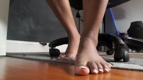 Snapshot of theegoddessmae chatting on 01-04-25, 11:27 Goddess Mae online show from 01-04-25, 11:27