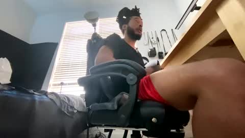 Snapshot of theekingcapo chatting on 12-24-24, 07:33 king capo thee online show from 12-24-24, 07:33