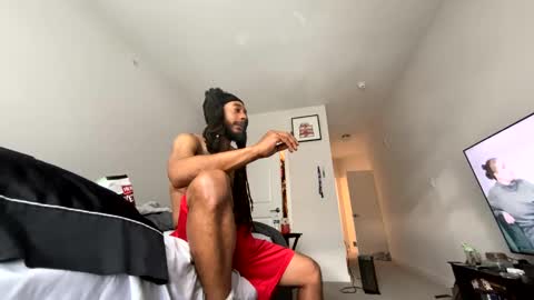 Snapshot of theekingcapo chatting on 01-01-25, 07:43 king capo thee online show from 01-01-25, 07:43