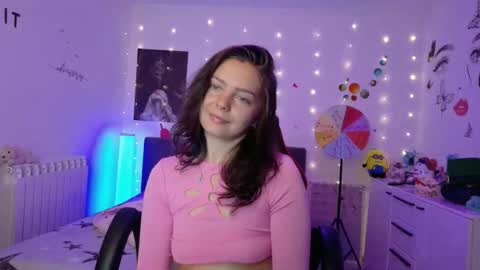 Snapshot of thefarmergirl chatting on 09-16-25, 04:13 TheFarmergirl online show from 09-16-25, 04:13