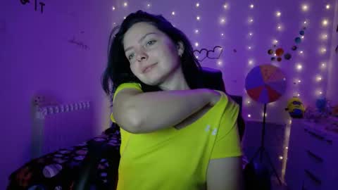 Snapshot of thefarmergirl chatting on 10-15-25, 05:13 TheFarmergirl online show from 10-15-25, 05:13