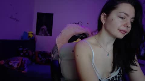 Snapshot of thefarmergirl chatting on 01-09-26, 07:00 TheFarmergirl online show from 01-09-26, 07:00