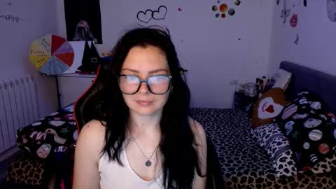 TheFarmergirl online show from 05-24-26, 06:35