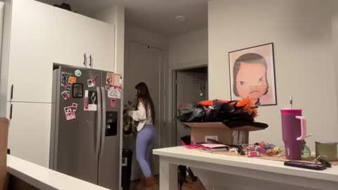 Snapshot of thegabzilla chatting on 11-04-25, 11:48 thegabzilla online show from 11-04-25, 11:48