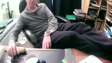 paul online show from 11-17-25, 04:13