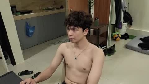 Green online show from 11-27-25, 06:43