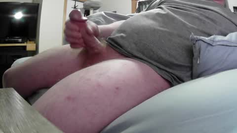 Snapshot of theguy403866070 chatting on 02-14-25, 05:36 theguy403866070 online show from 02-14-25, 05:36