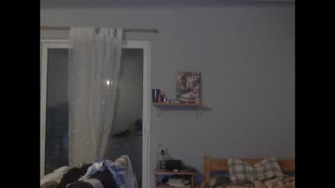 Snapshot of thehamlaaa chatting on 10-10-25, 05:01 thehamlaaa online show from 10-10-25, 05:01